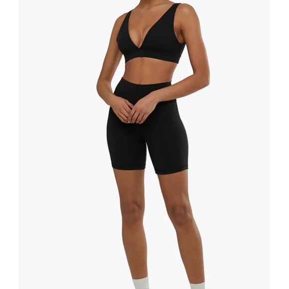 WeWoreWhat Black Biker Shorts Size Large - Picture 3 of 8